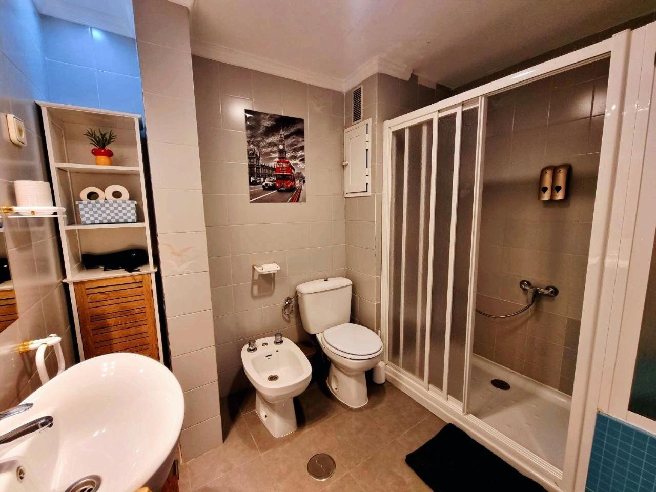 Apartamento Malaga Vialia Deluxe Exterior foto