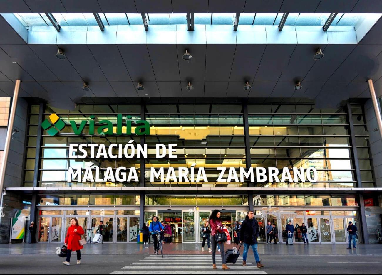 Apartamento Malaga Vialia Deluxe Exterior foto